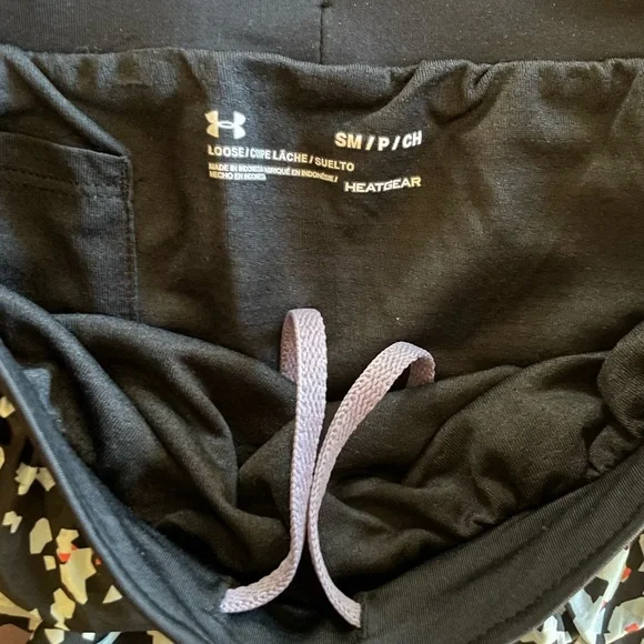 Under Armour women’s shorts - Picture 4 of 4